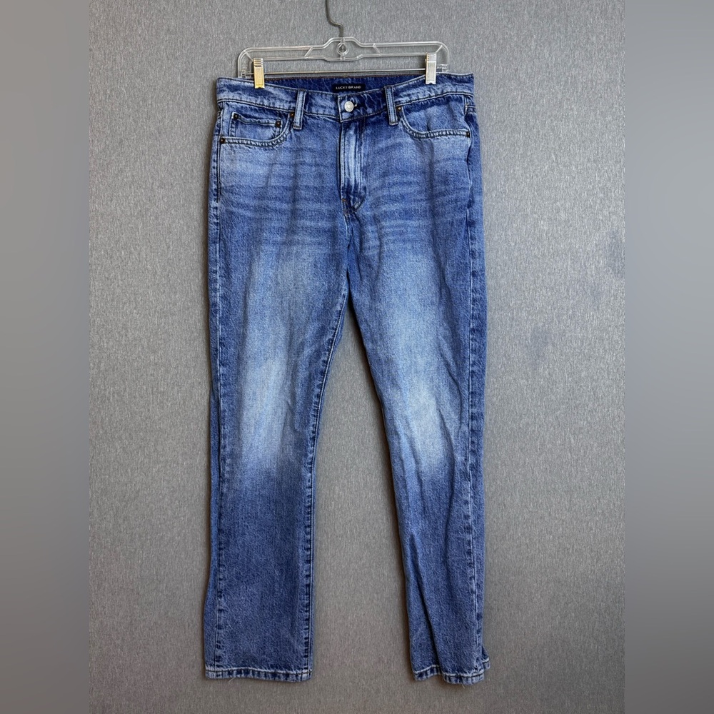 Lucky Brand~ Men’s 410‎ Athletic Straight Denim Jeans 5 Pocket Design Size 32x32